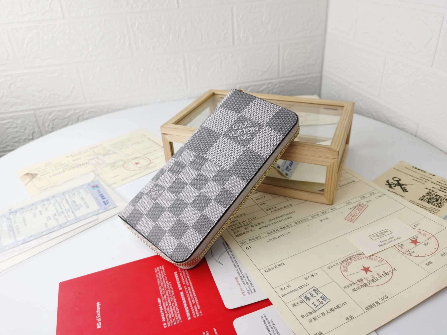 Louis Vuitton LV Card Case For Unisex DailyWear 4533