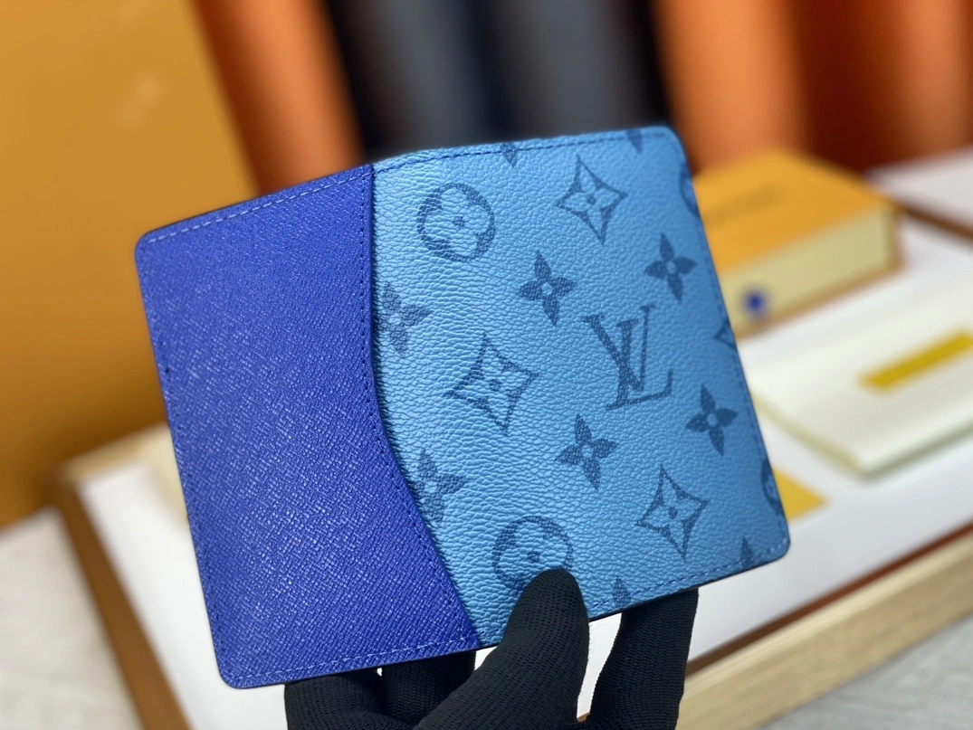 Louis Vuitton LV Card Case For Unisex Fashionable 5772