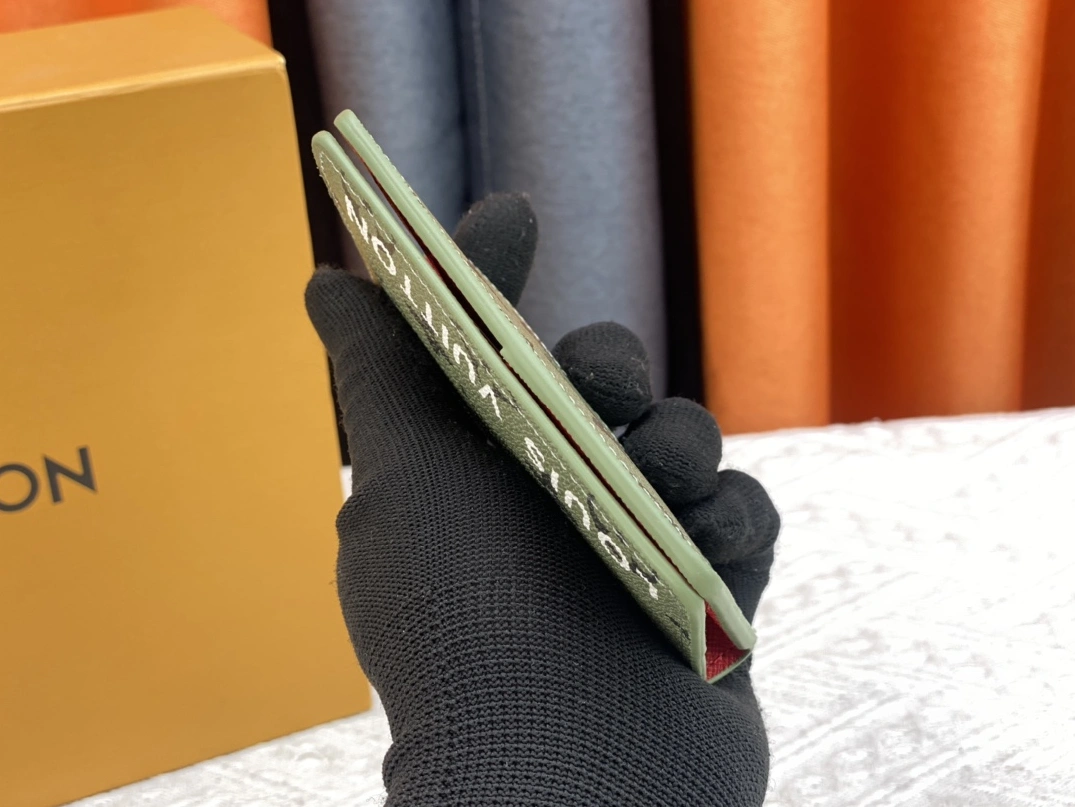 Louis Vuitton LV Card Case For Unisex Functional 3785