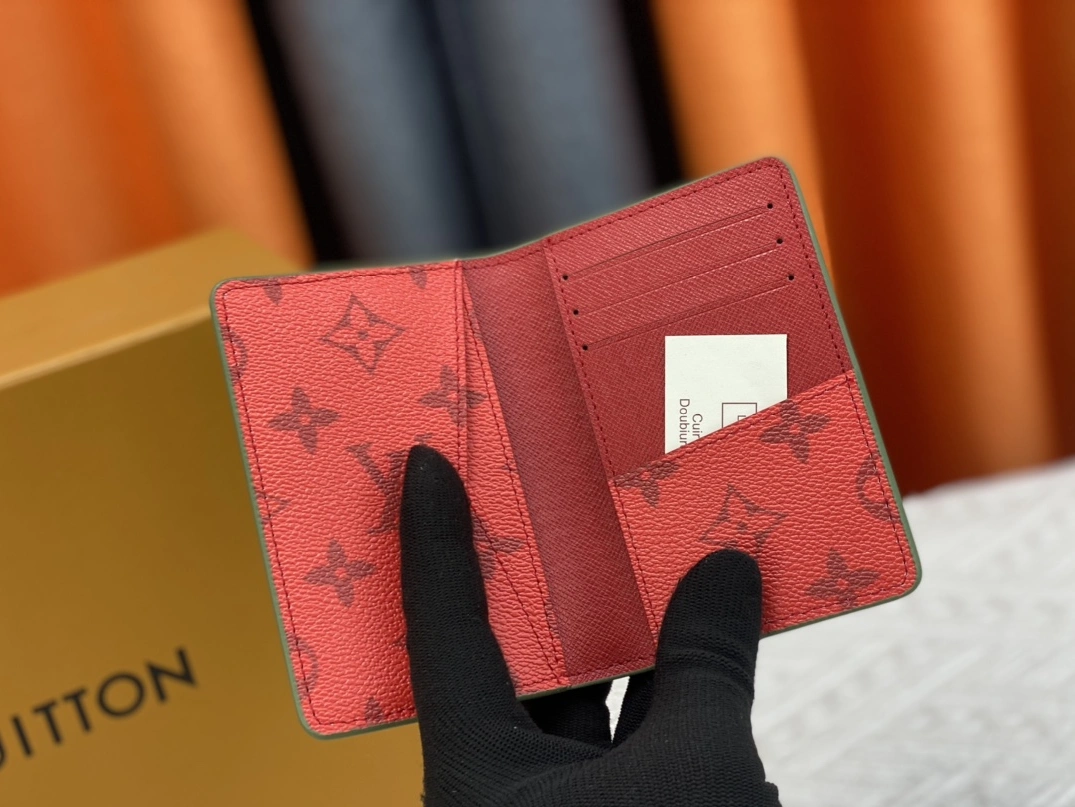 Louis Vuitton LV Card Case For Unisex Functional 3785