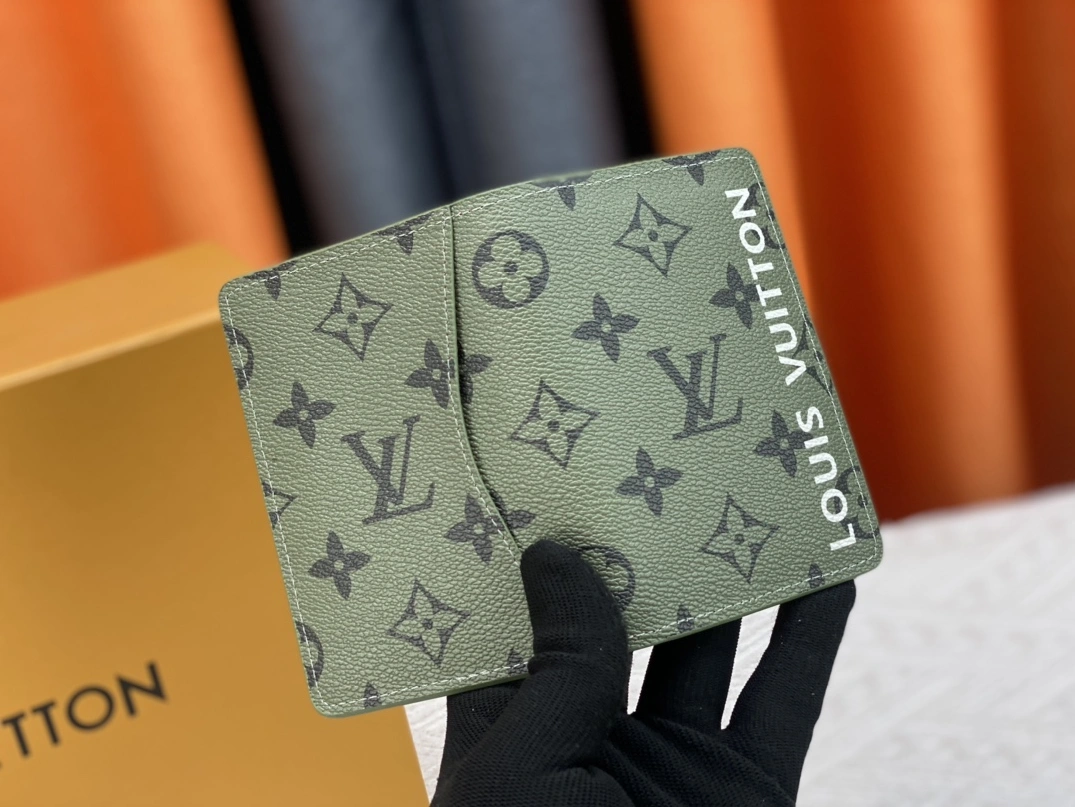 Louis Vuitton LV Card Case For Unisex Functional 3785