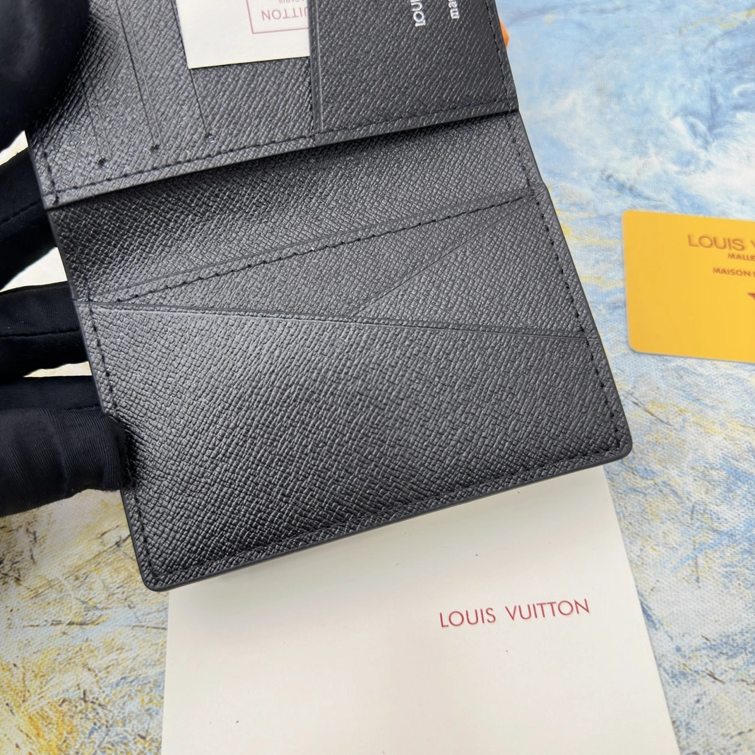 Louis Vuitton LV Card Case For Unisex ModernLook 8548