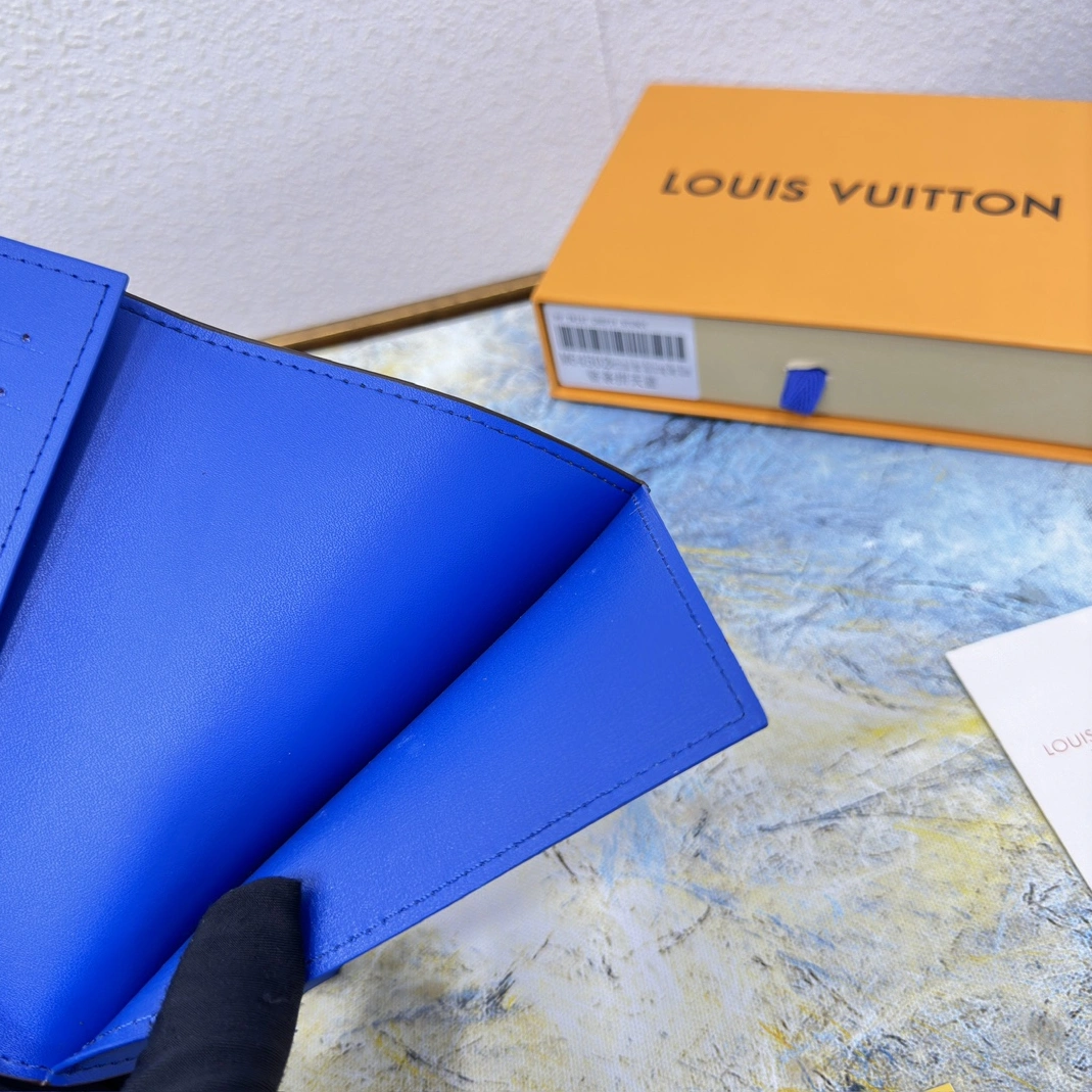 Louis Vuitton LV Card Case For Unisex Refined 2760