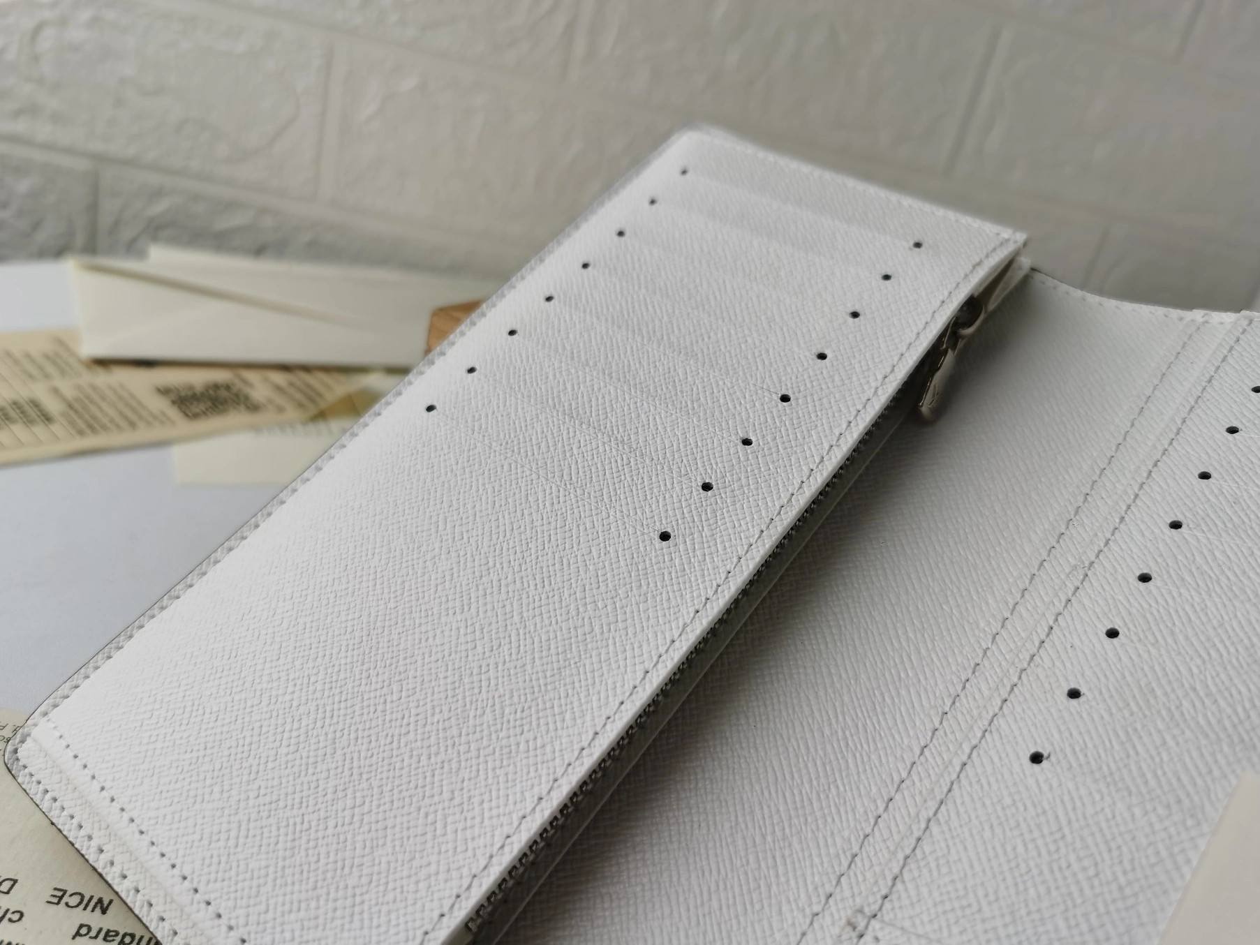 Louis Vuitton LV Card Case For Unisex Sleek 1930