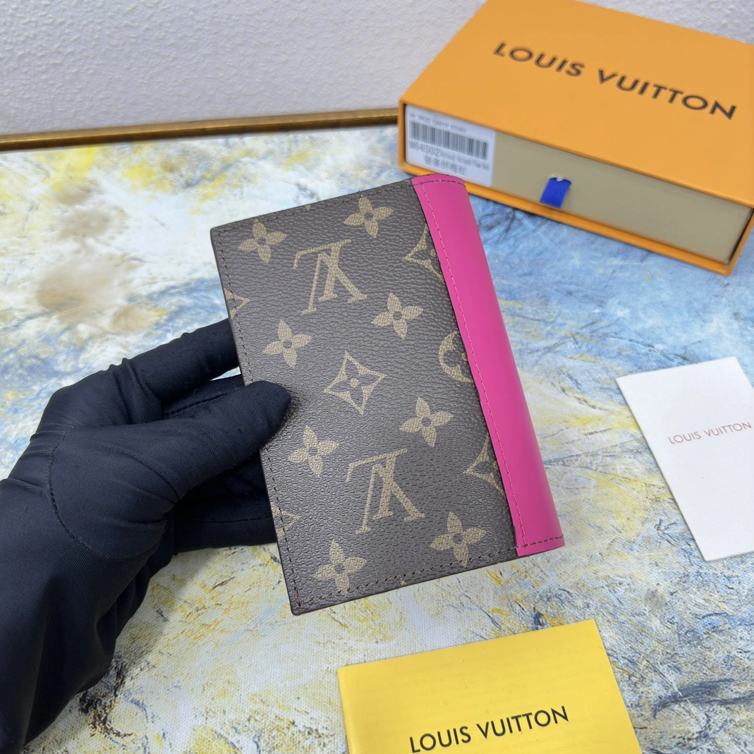 Louis Vuitton LV Card Case For Unisex SportInspired 6455