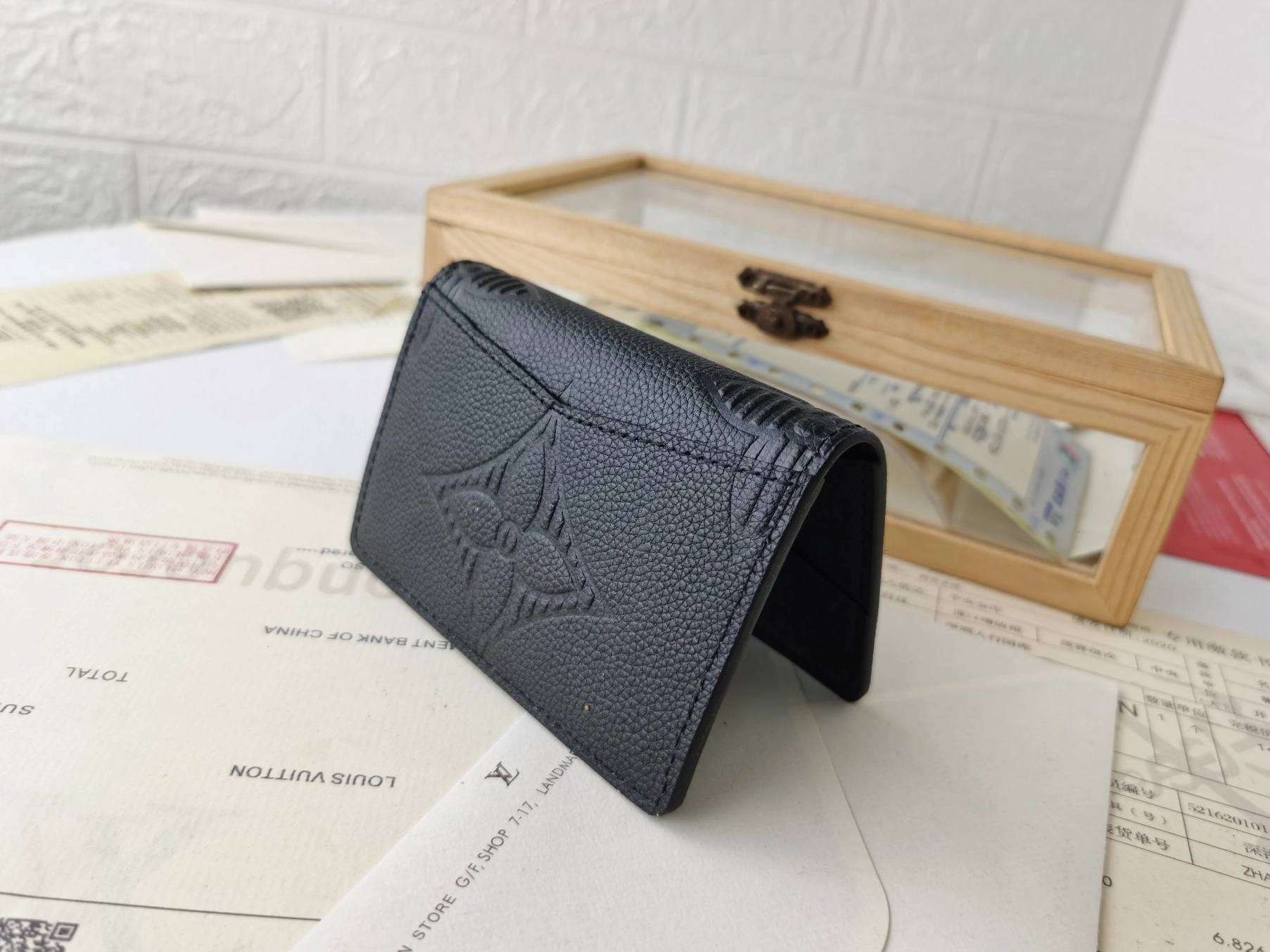 Louis Vuitton LV Card Case For Unisex SportInspired 6619