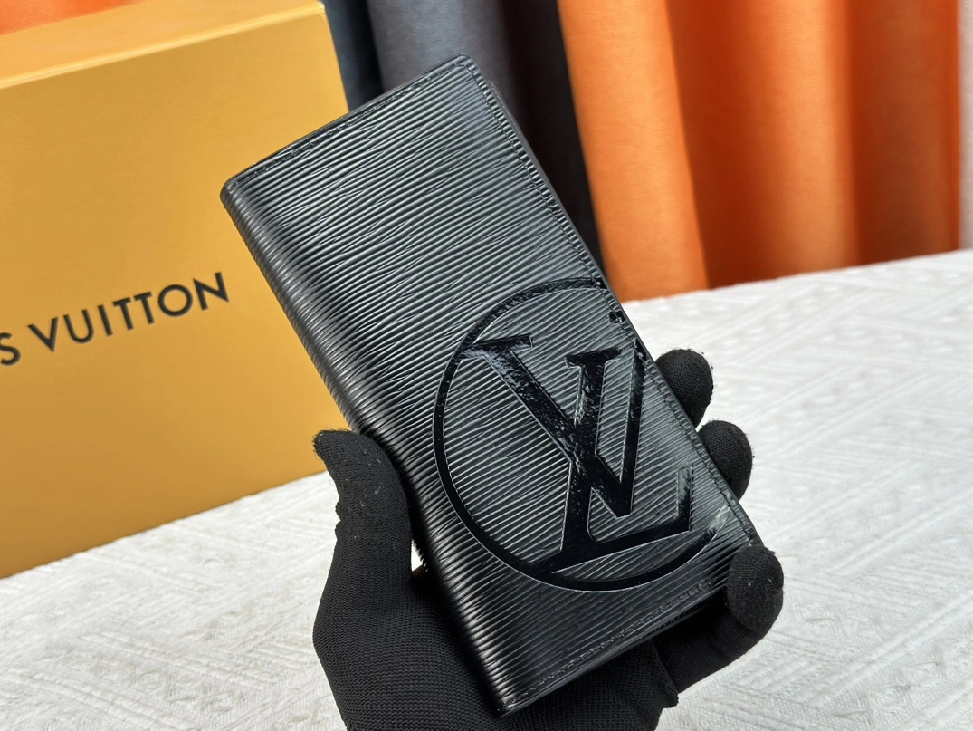 Louis Vuitton LV Card Case For Unisex StreetReady 5268