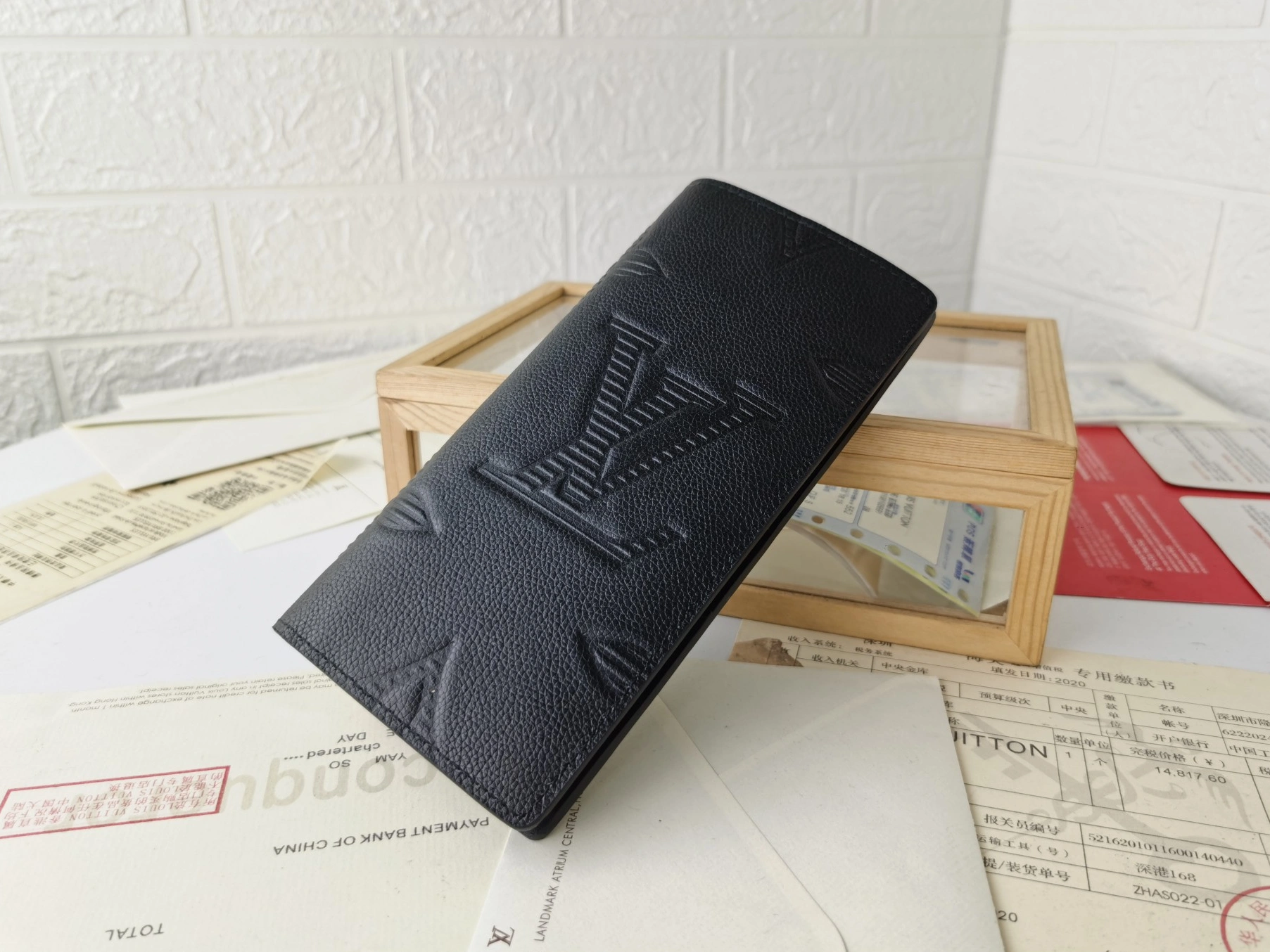 Louis Vuitton LV Card Case For Unisex StreetReady 6305