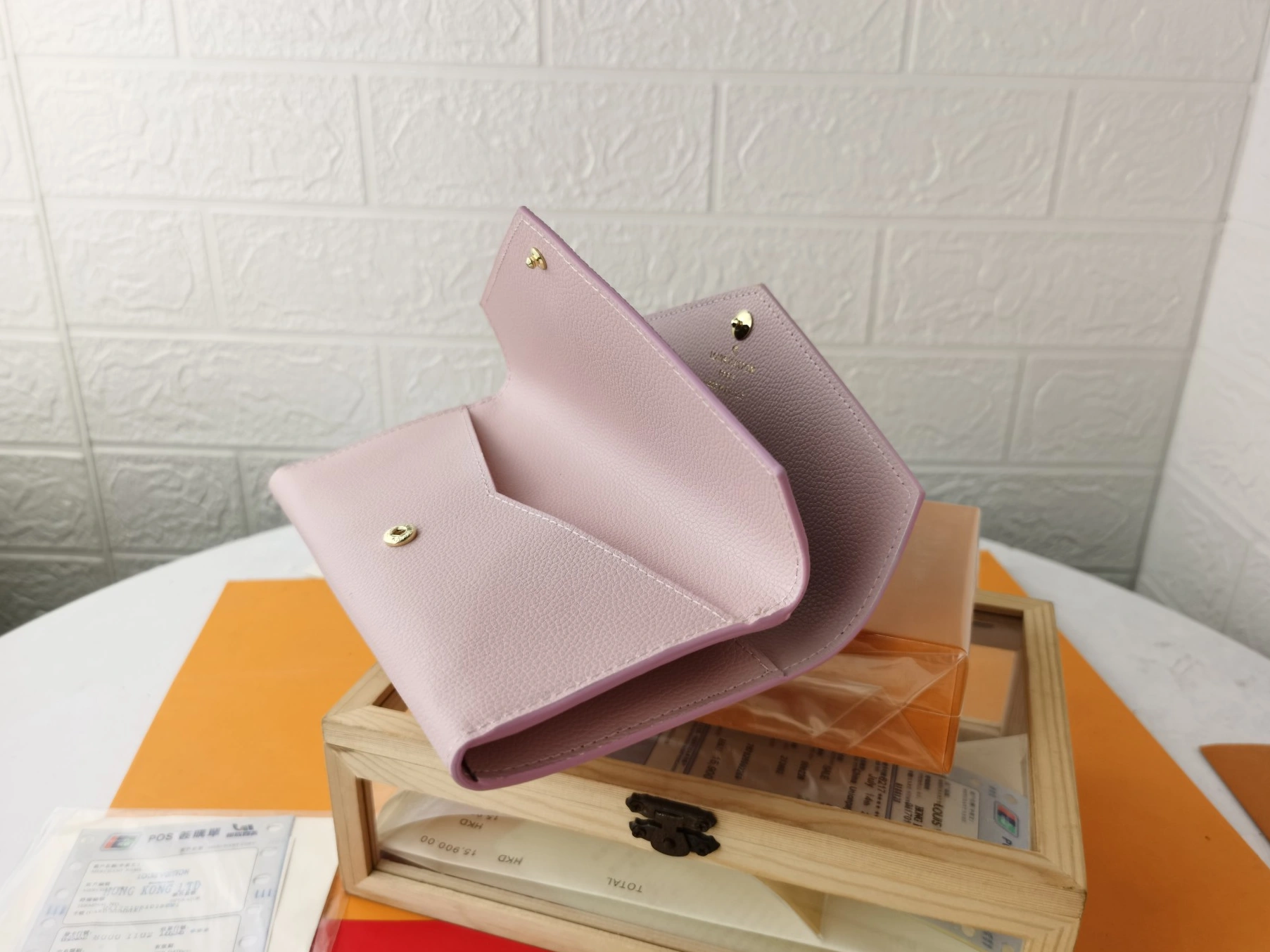 Louis Vuitton LV Card Case For Women Bold 4945