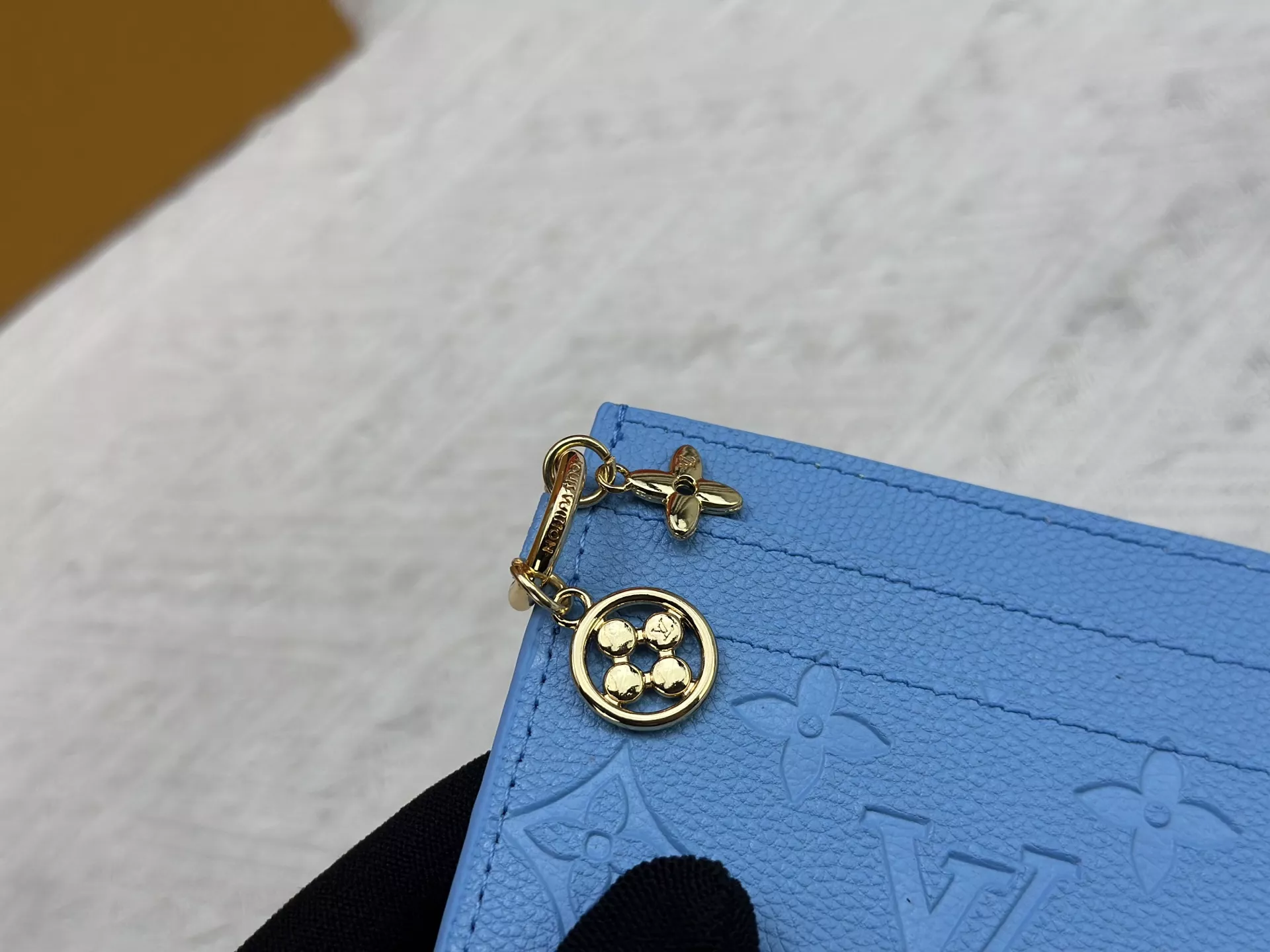 Louis Vuitton LV Card Case For Women Breathable 146