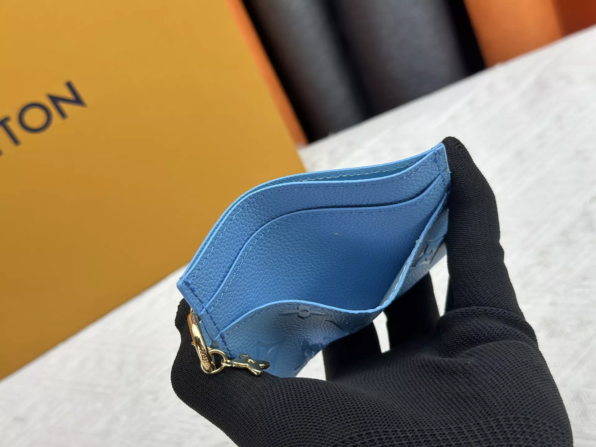 Louis Vuitton LV Card Case For Women Breathable 146