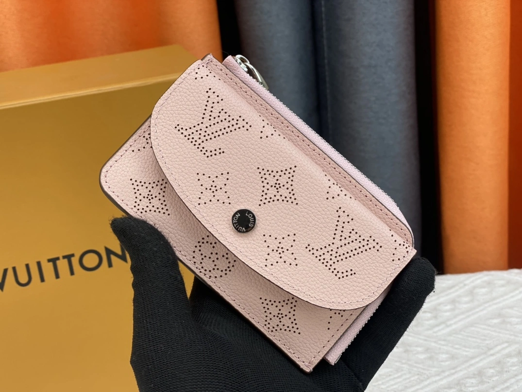 Louis Vuitton LV Card Case For Women Bright 6153