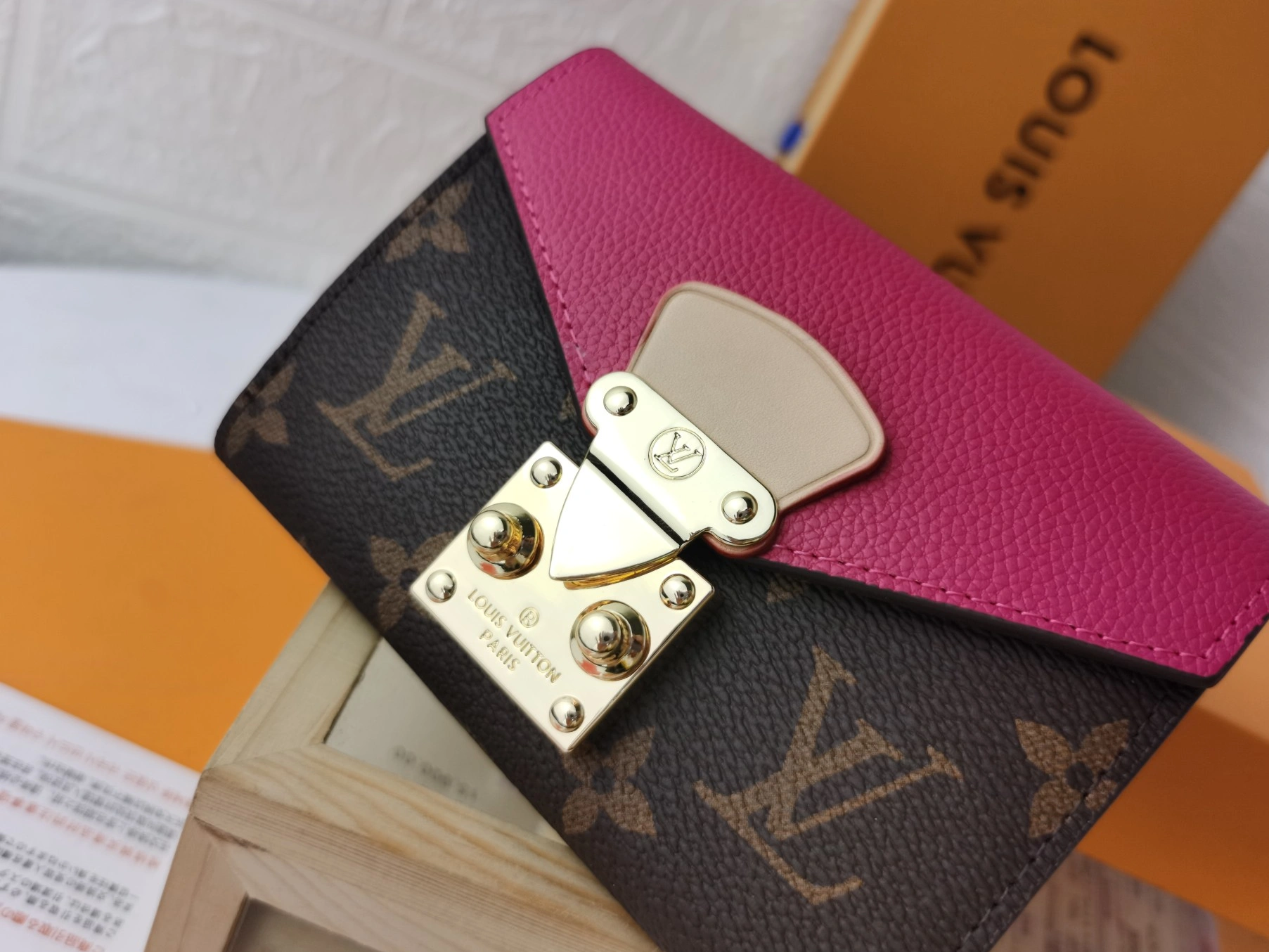 Louis Vuitton LV Card Case For Women Durable 1134