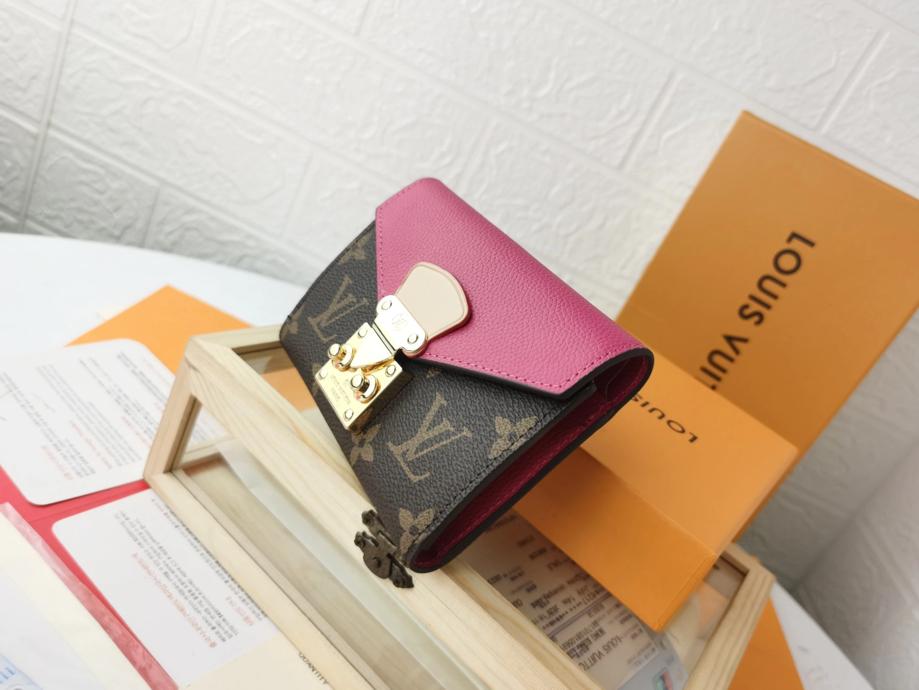 Louis Vuitton LV Card Case For Women Durable 1134