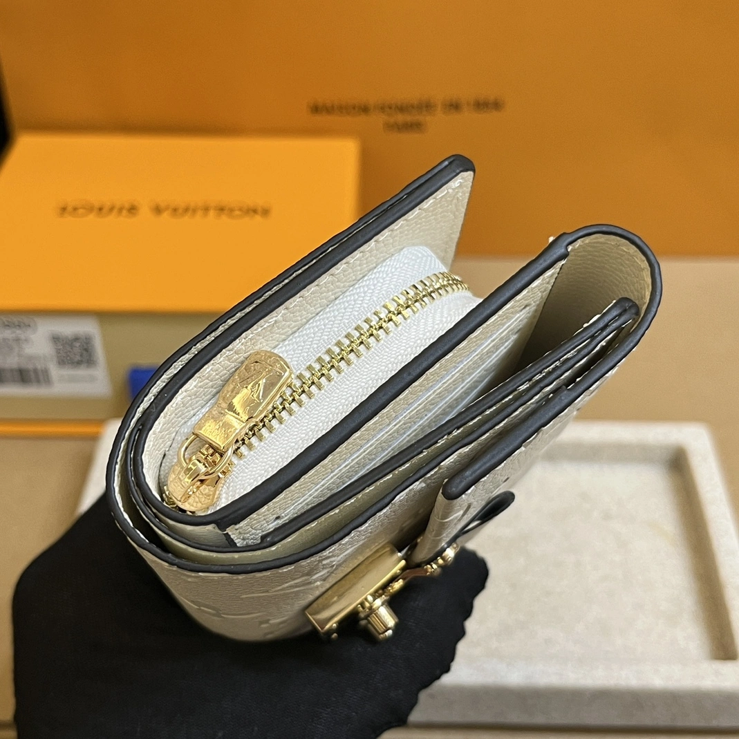 Louis Vuitton LV Card Case For Women EasyMatch 9832
