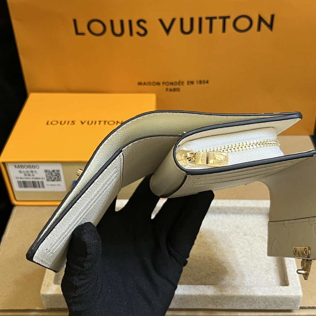 Louis Vuitton LV Card Case For Women EasyMatch 9832