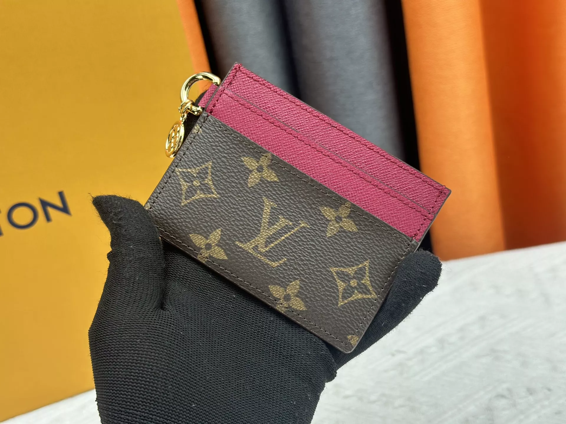 Louis Vuitton LV Card Case For Women EyeCatching 8317