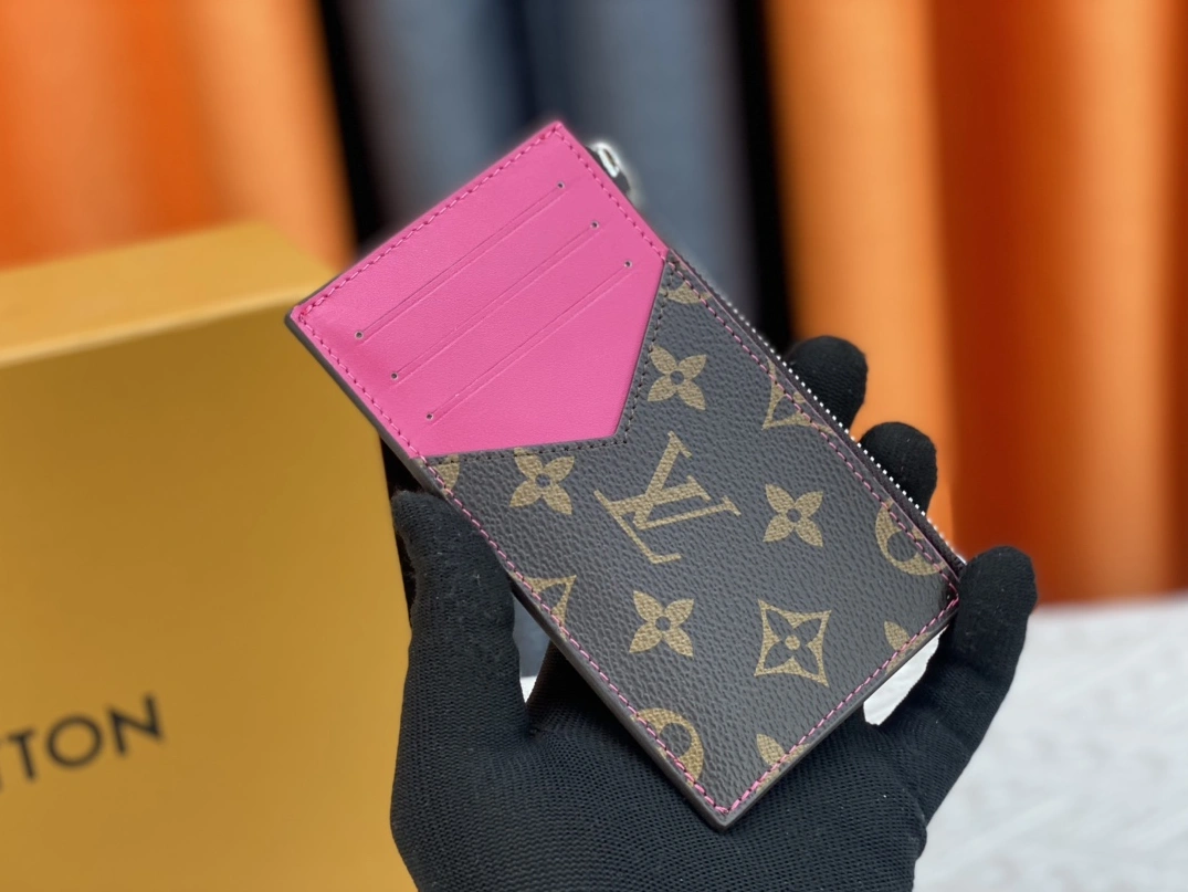 Louis Vuitton LV Card Case For Women Fashionable 7118