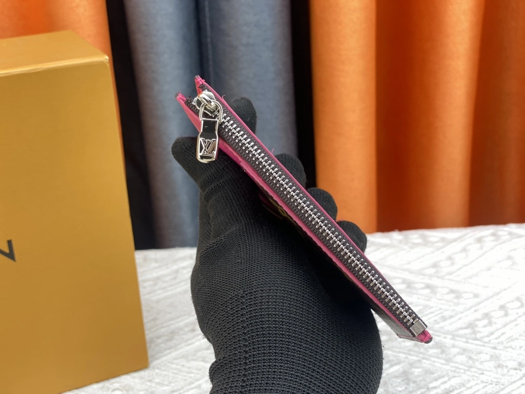 Louis Vuitton LV Card Case For Women Fashionable 7118