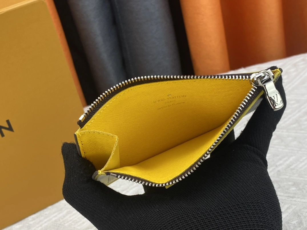 Louis Vuitton LV Card Case For Women GoAnywhere 117