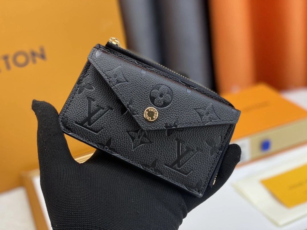 Louis Vuitton LV Card Case For Women GoAnywhere 4562