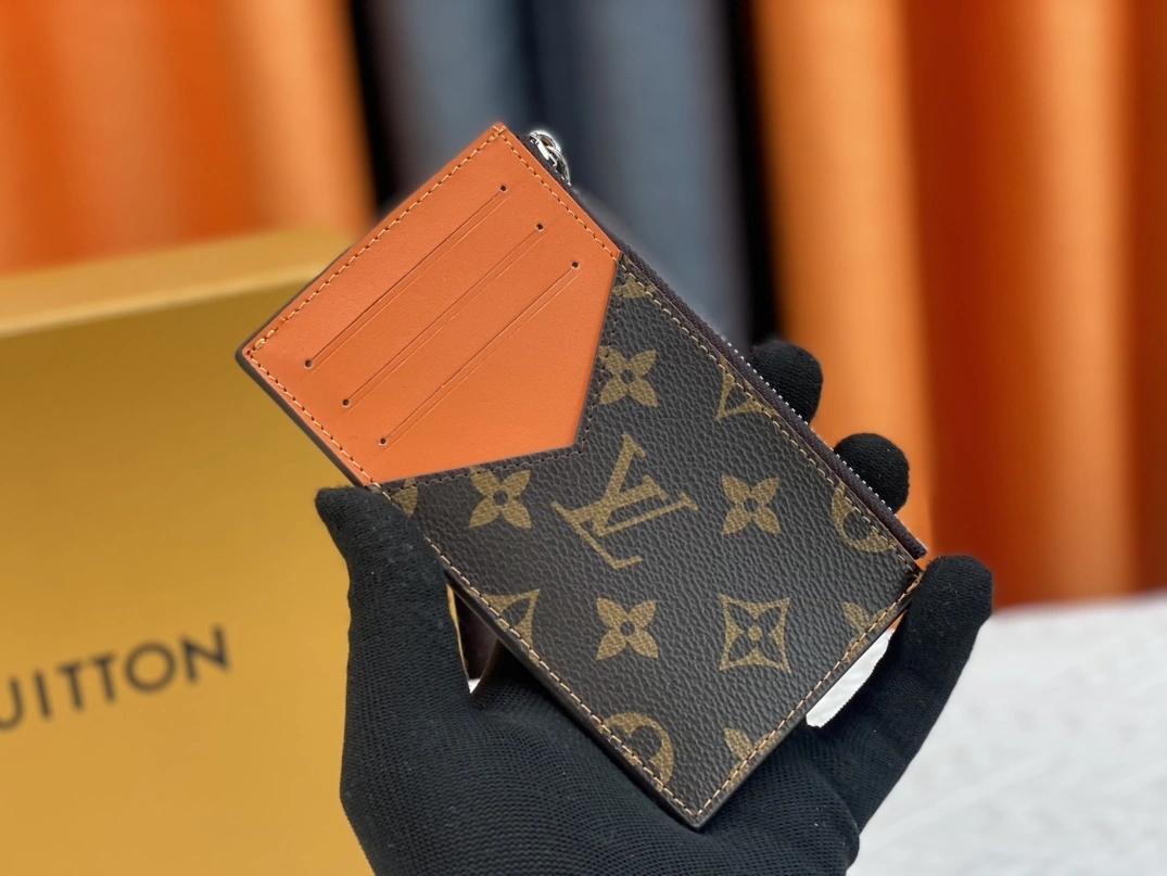 Louis Vuitton LV Card Case For Women Practical 1370