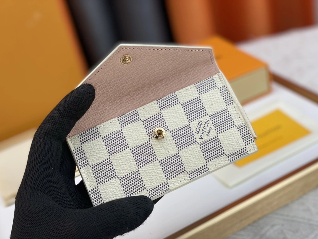 Louis Vuitton LV Card Case For Women Refined 2368