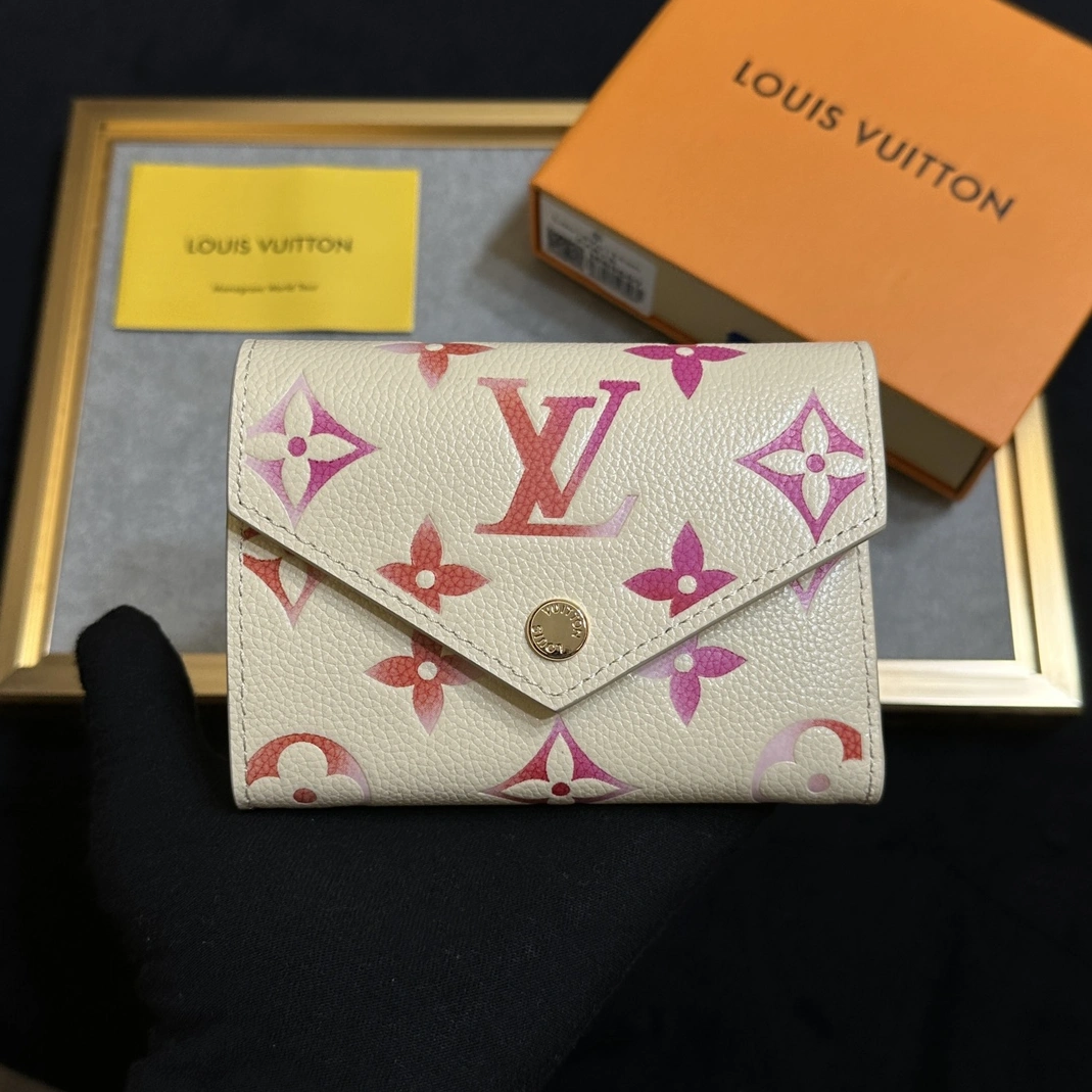 Louis Vuitton LV Card Case For Women SmartChoice 6831