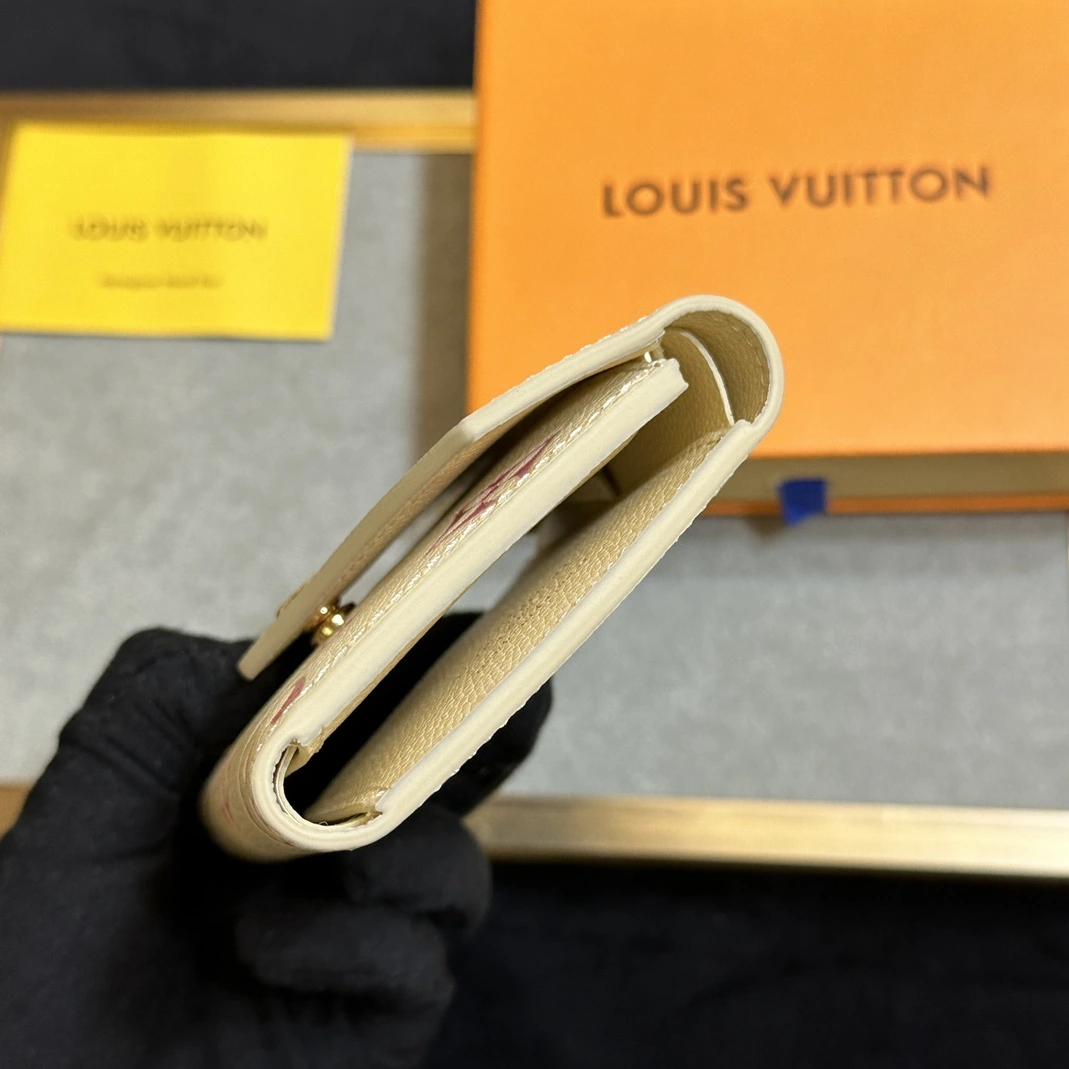 Louis Vuitton LV Card Case For Women SmartChoice 6831