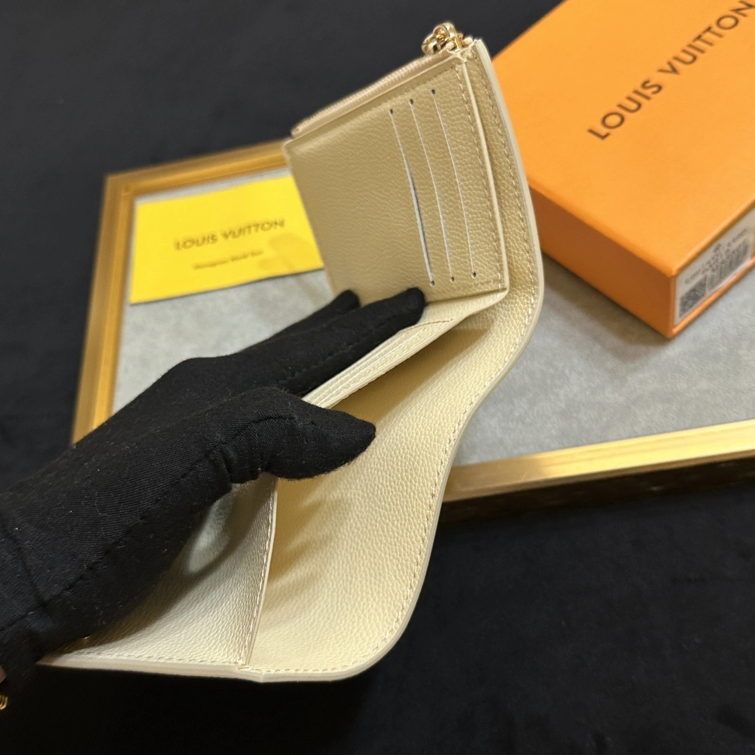 Louis Vuitton LV Card Case For Women SmartChoice 6831