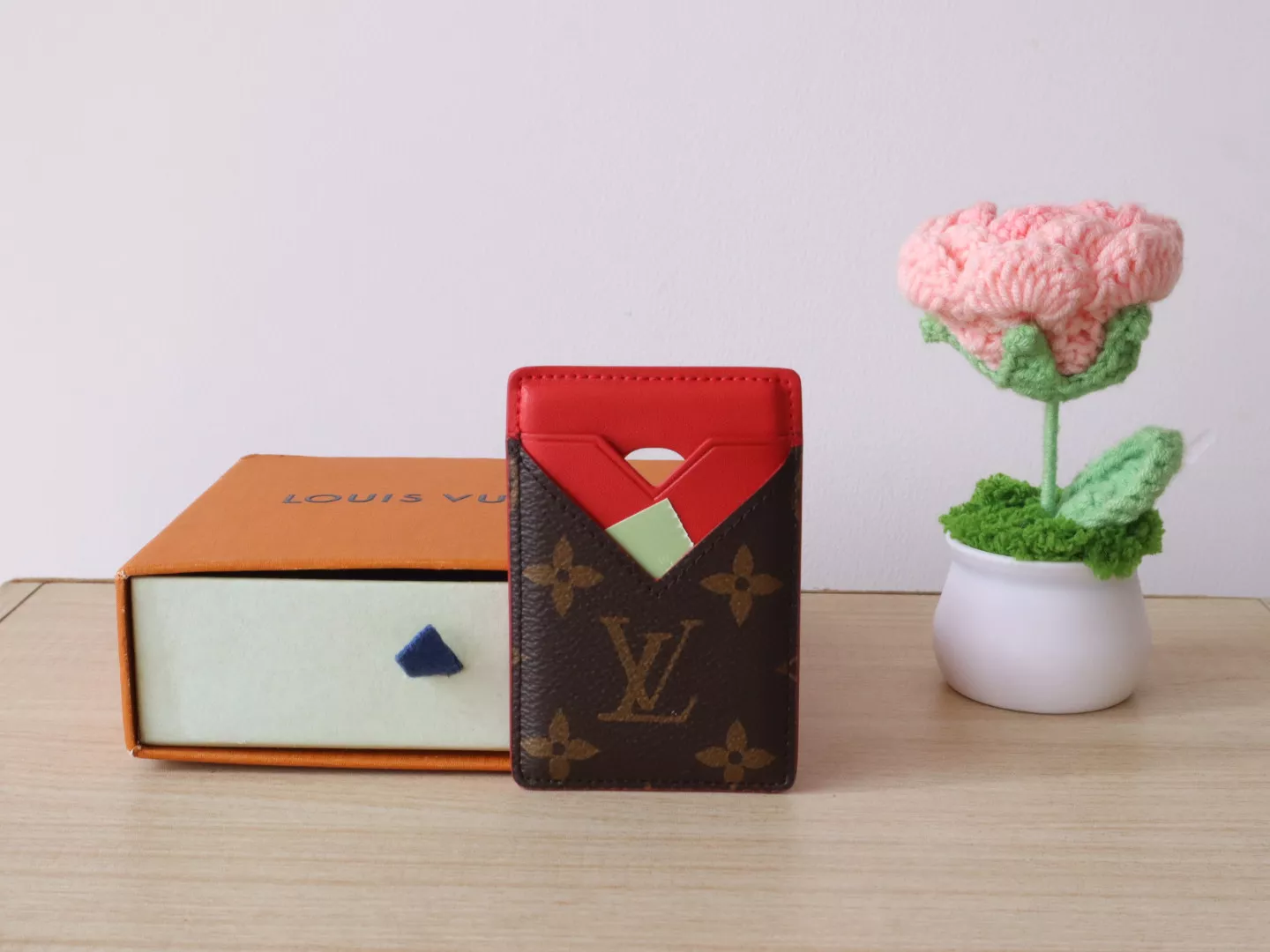 Louis Vuitton LV Card Case For Women Sophisticated 1349