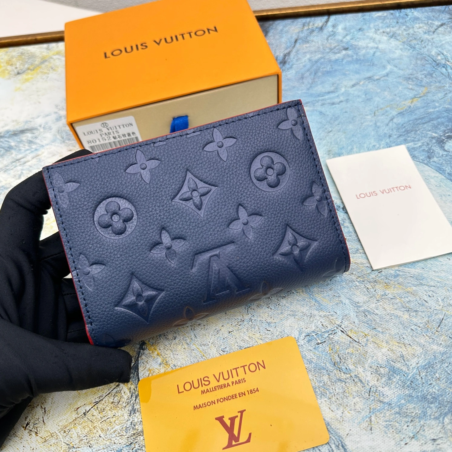 Louis Vuitton LV Card Case For Women Sophisticated 4936