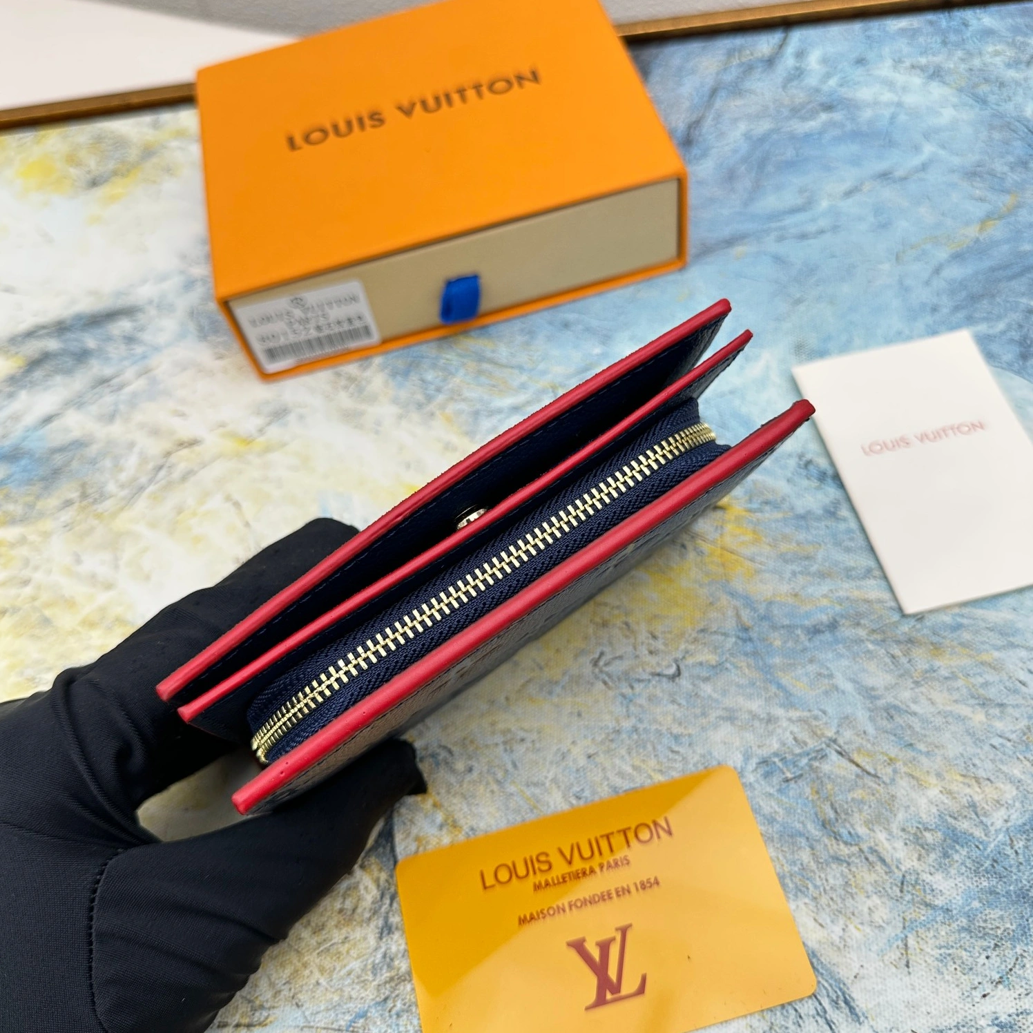 Louis Vuitton LV Card Case For Women Sophisticated 4936