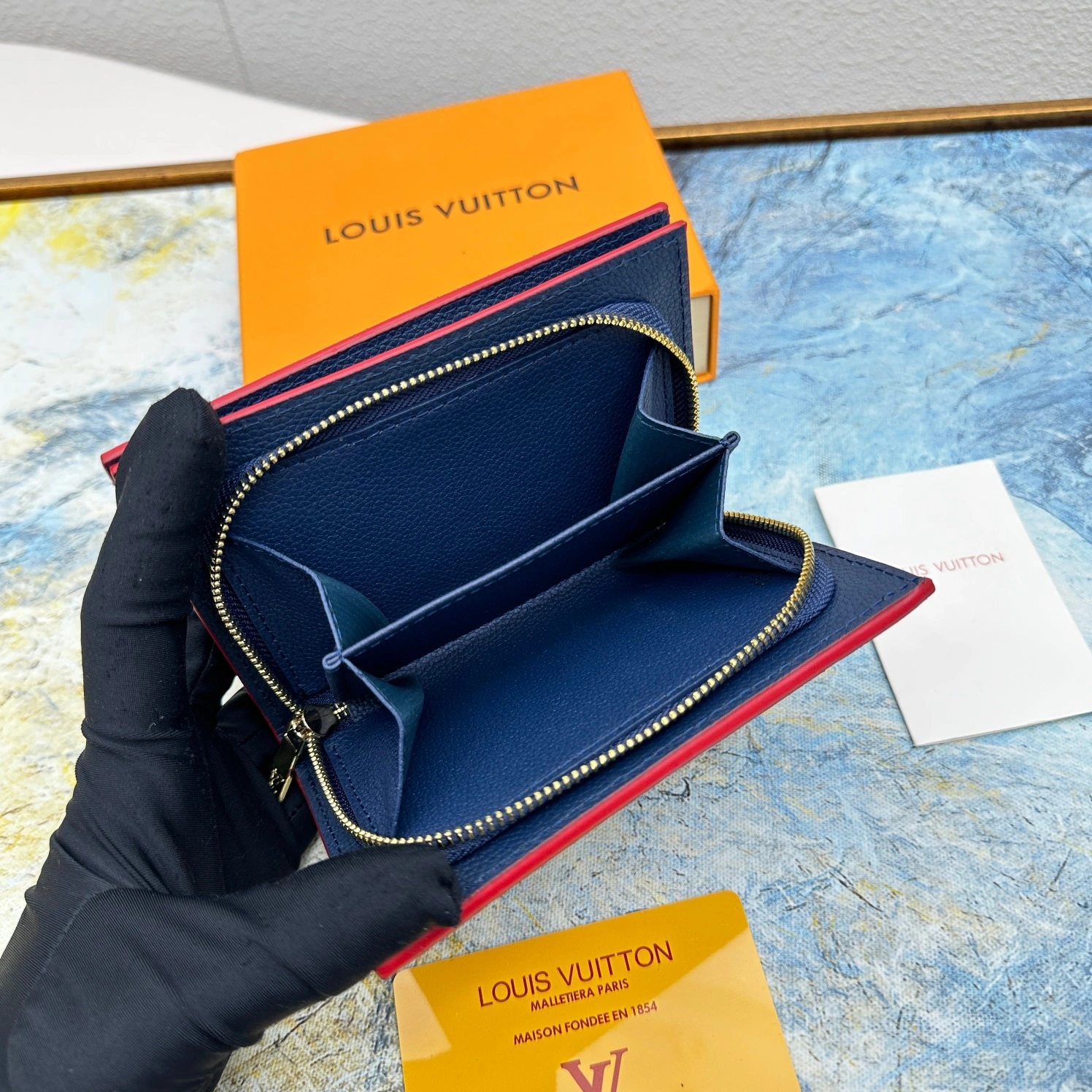 Louis Vuitton LV Card Case For Women Sophisticated 4936