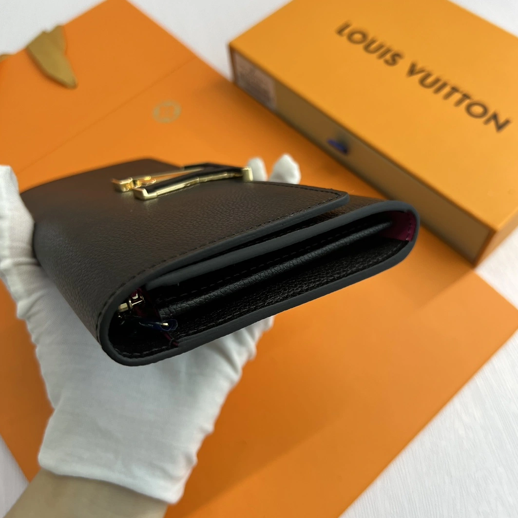 Louis Vuitton LV Card Case For Women SportInspired 1611