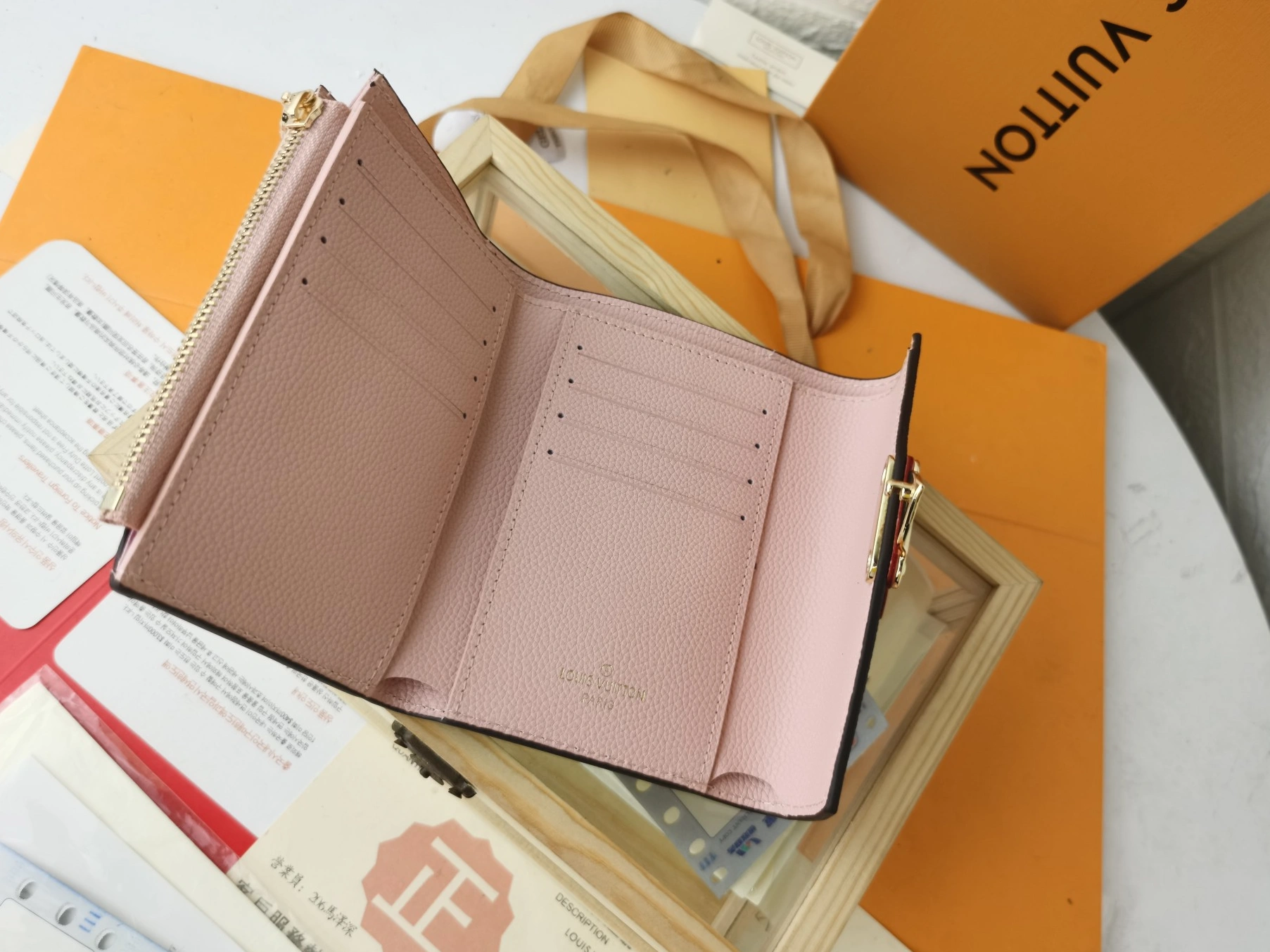Louis Vuitton LV Card Case For Women Timeless 1156