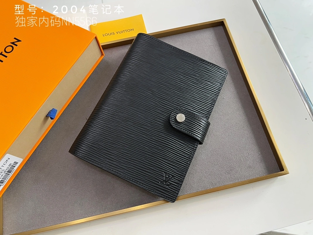 Louis Vuitton LV Card Case Functional 9871