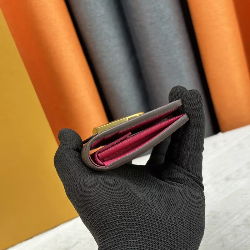 Louis Vuitton LV Card Case In Rose Red Functional 5520