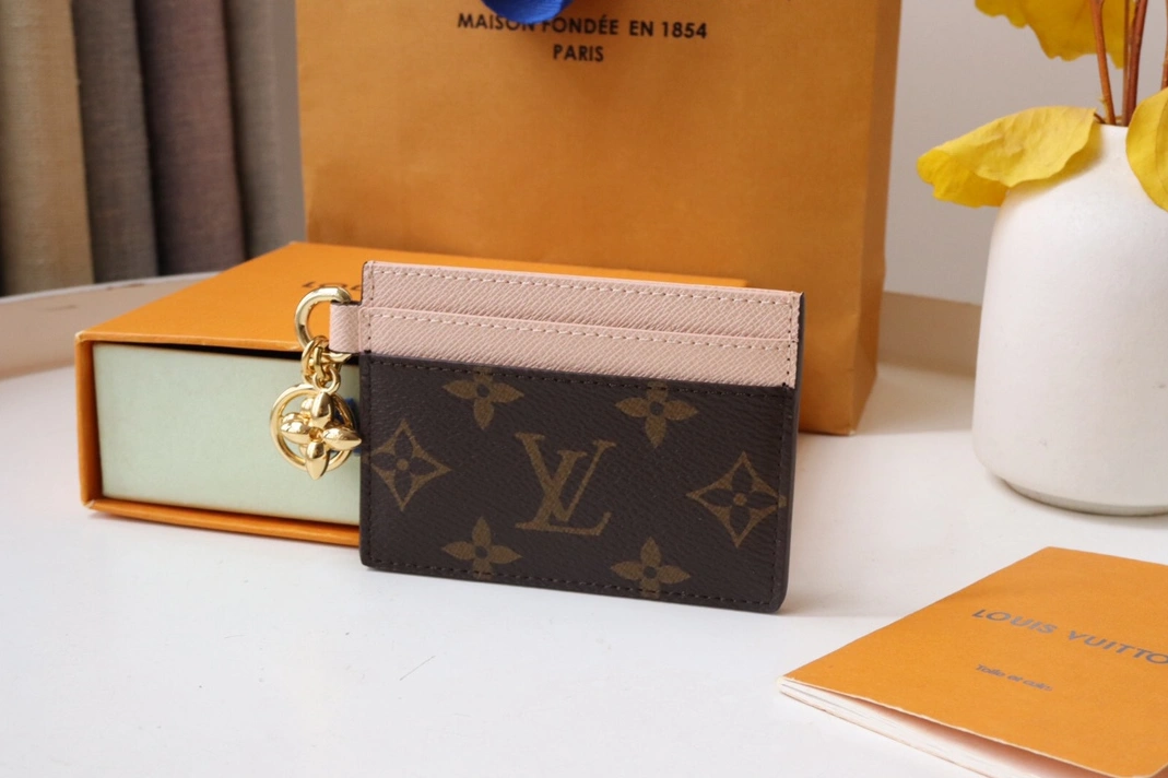 Louis Vuitton LV Card Case Modern 2031