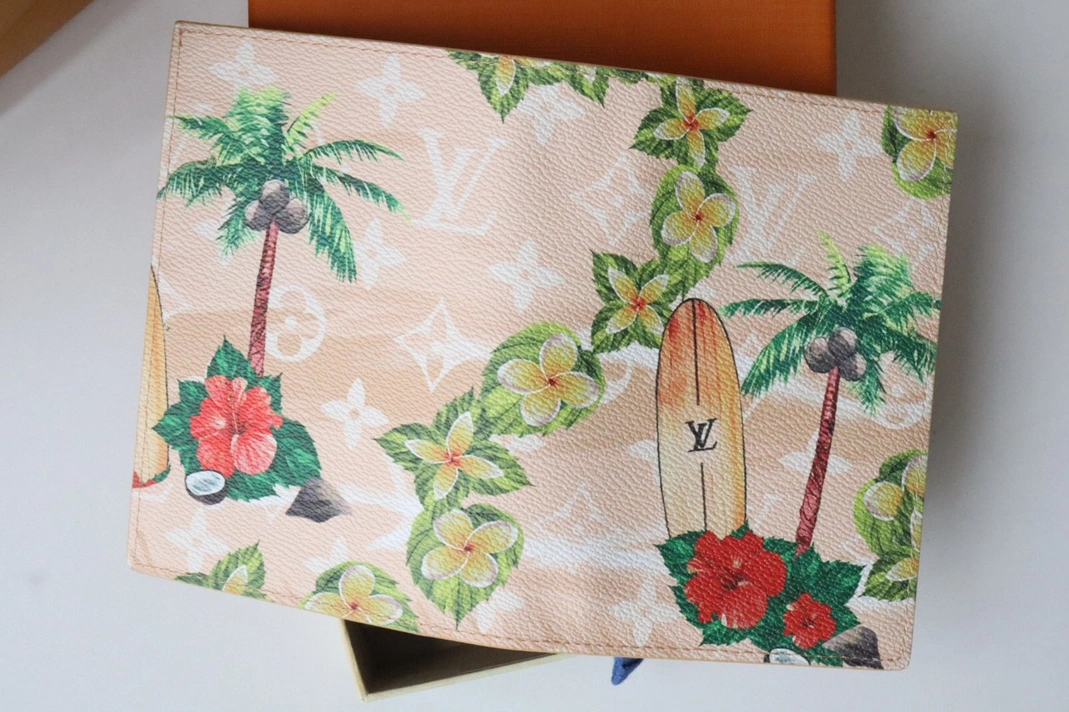 Louis Vuitton LV Card Case NewStyle 9916
