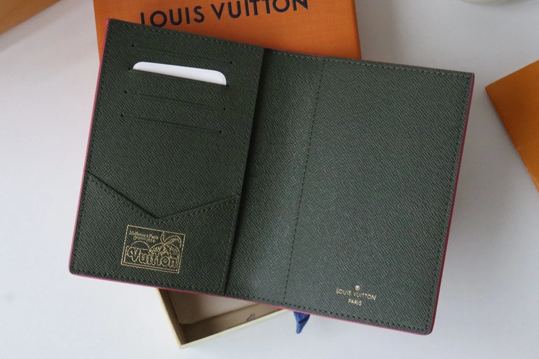 Louis Vuitton LV Card Case Popular 970