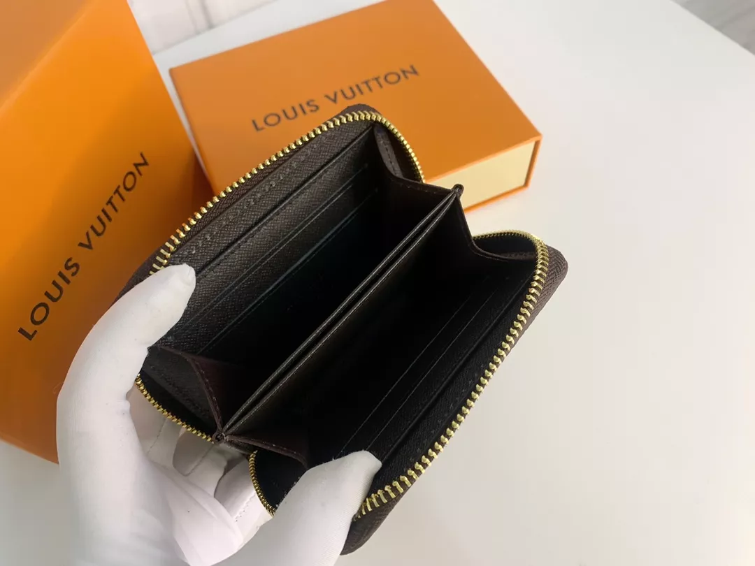 Louis Vuitton LV Card Case Practical 9393
