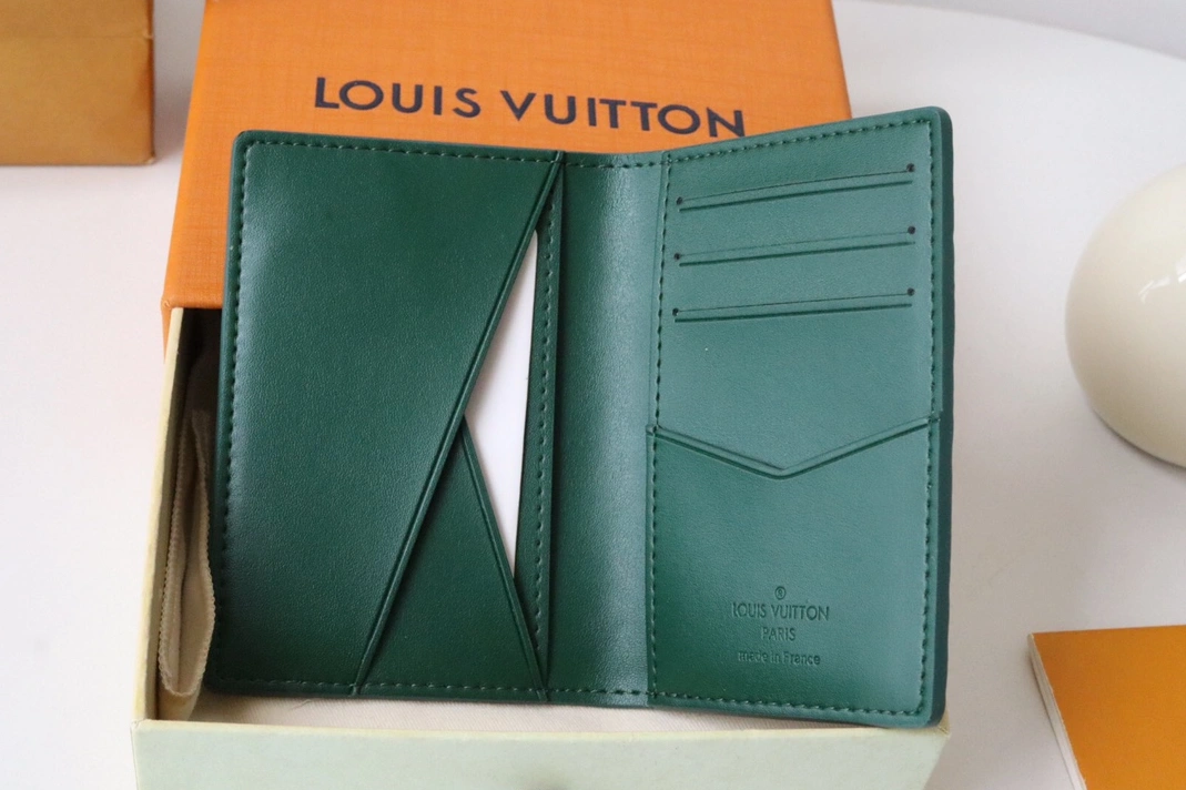 Louis Vuitton LV Card Case Soft 6800
