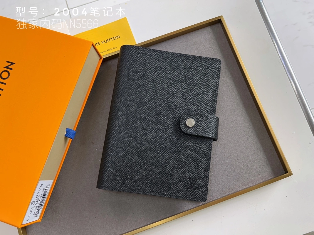 Louis Vuitton LV Card Case Sophisticated 402