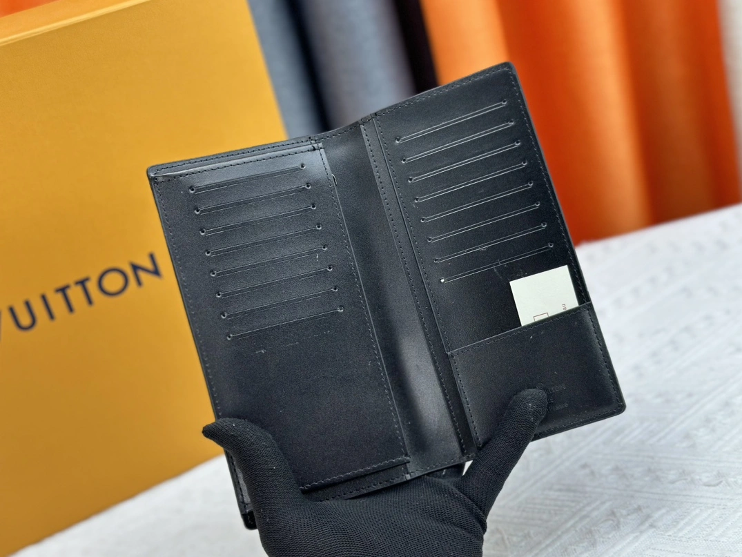 Louis Vuitton LV Card Case Sophisticated 5292