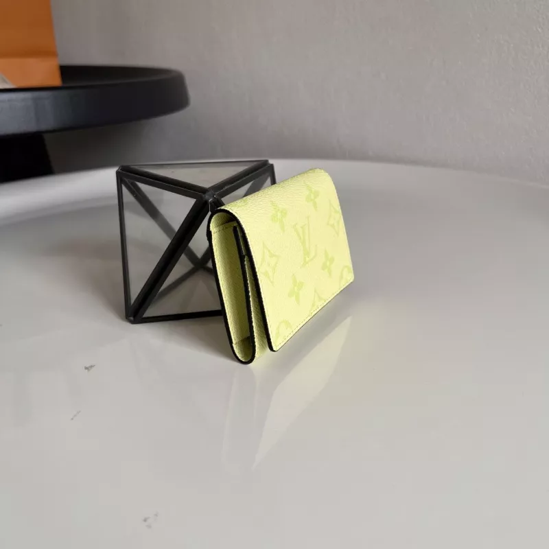 Louis Vuitton LV Card Case Sophisticated 5880