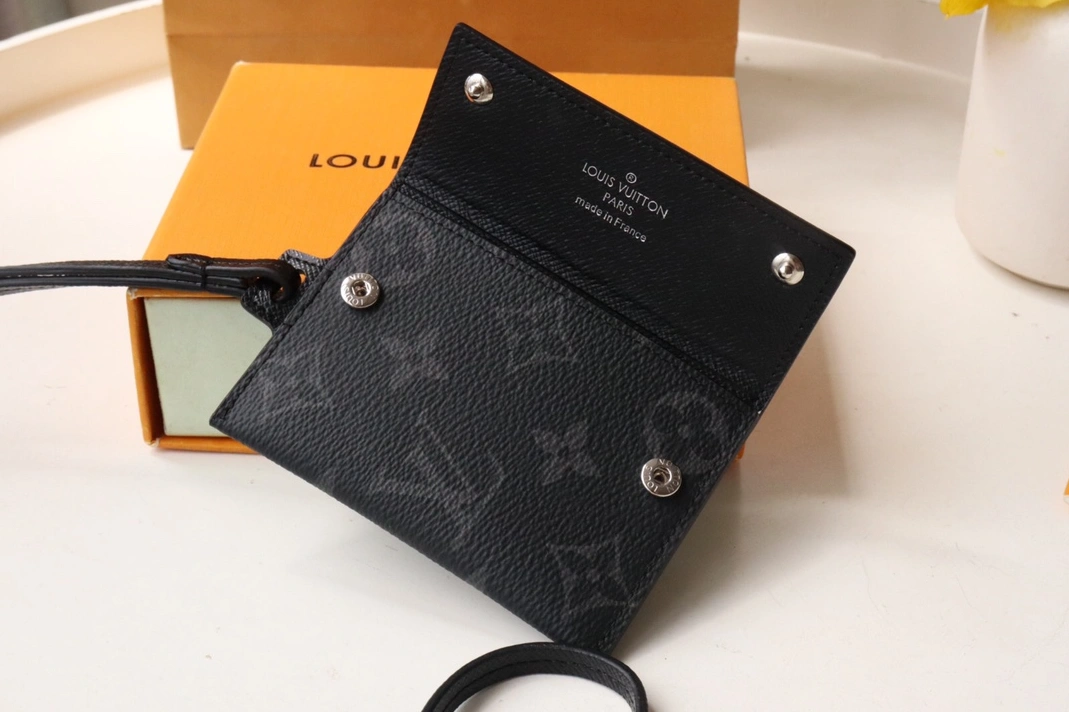 Louis Vuitton LV Card Case SportInspired 4843