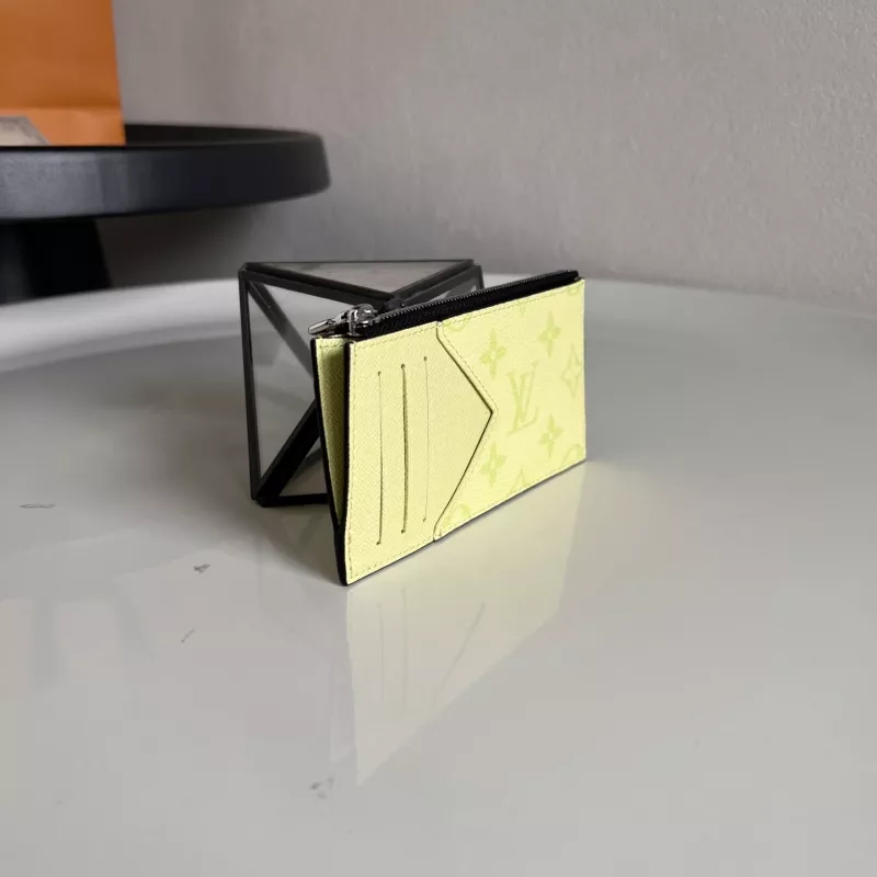 Louis Vuitton LV Card Case Stylish 643