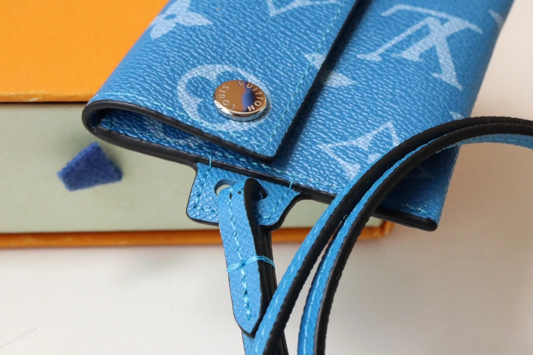 Louis Vuitton LV Card Case Stylish 9129