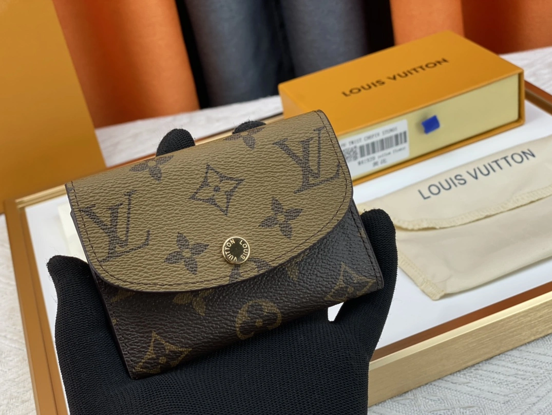 Louis Vuitton LV Card Case Timeless 8972